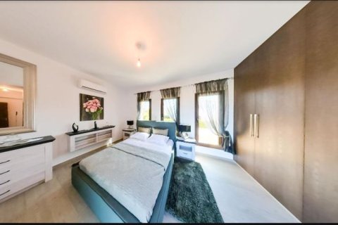 4 bedrooms Villa in Kouklia, Cyprus No. 75780 7