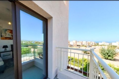 4 bedrooms Villa in Kouklia, Cyprus No. 75780 14