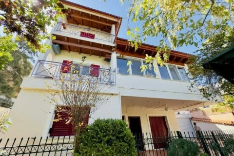 Дом с 4 спальнями в Саронис, Греция №109328 1