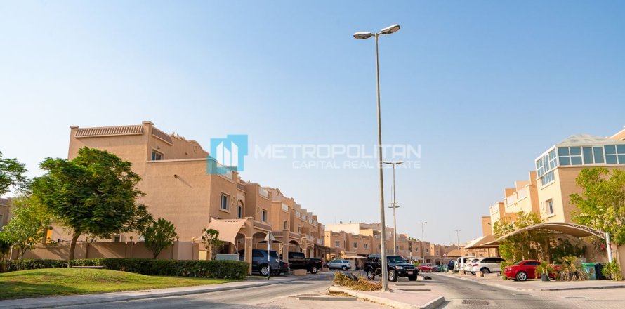 4 dormitorios Townhouse en Al Reef, UAE No. 123326