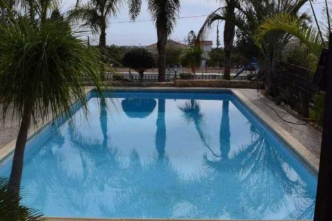 5 dormitorios Villa en Agios Athanasios, Cyprus No. 62873 4