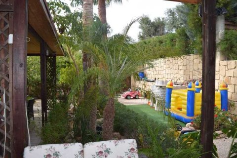 5 dormitorios Villa en Agios Athanasios, Cyprus No. 62873 3