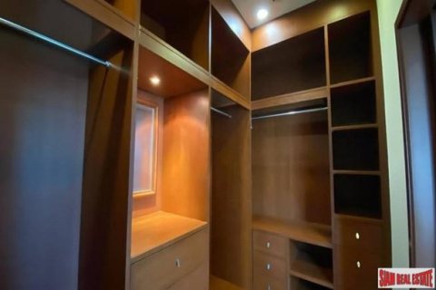 4 bedrooms House in Bangkok, Thailand No. 96086 5