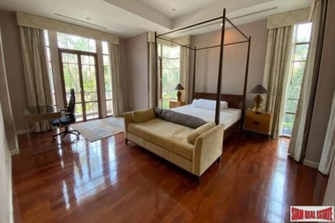 4 bedrooms House in Bangkok, Thailand No. 96086 4