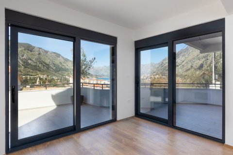 1 bedroom Apartment in Kotor, Montenegro No. 104744 4