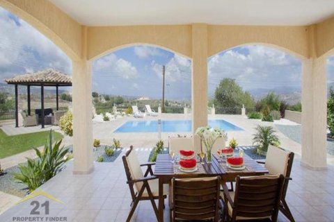 4 bedrooms Villa in Stroumpi, Cyprus No. 39147 2