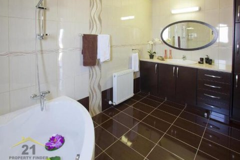 4 bedrooms Villa in Stroumpi, Cyprus No. 39147 10