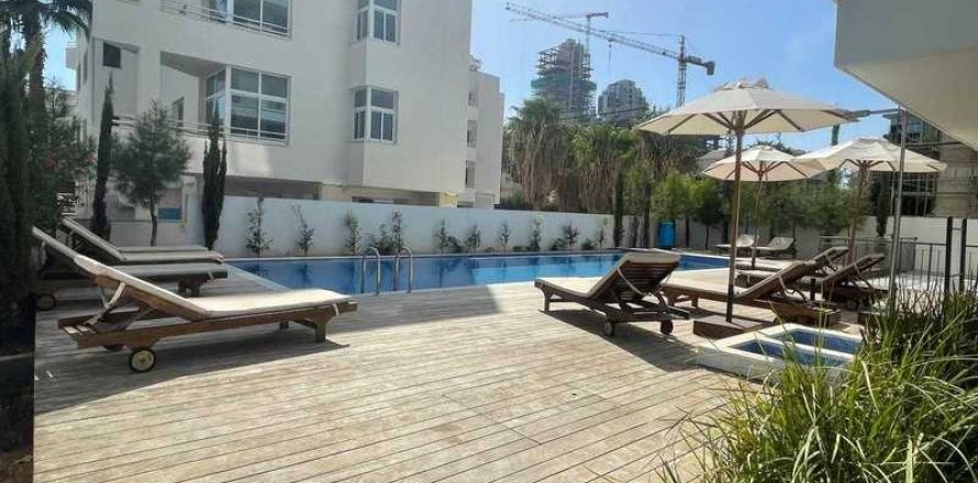 3 dormitorios Apartment en Germasogeia, Cyprus No. 34102