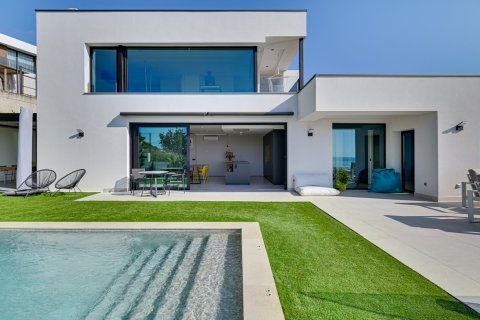 6 bedrooms House in Santa Susanna, Spain No. 99172