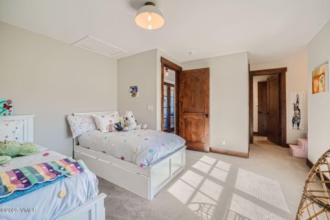 4 bedrooms House in Eagle, USA No. 104548 14