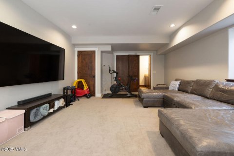 4 bedrooms House in Eagle, USA No. 104548 15