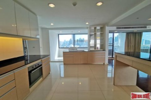 2 bedrooms House in Bangkok, Thailand No. 96604 11