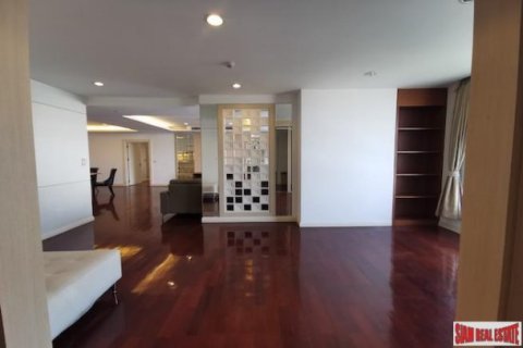 2 bedrooms House in Bangkok, Thailand No. 96604 6