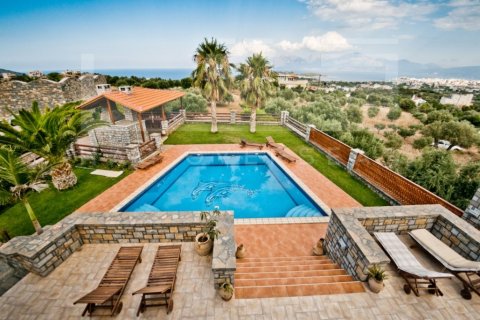 4 bedrooms Villa in Crete, Greece No. 70558 2