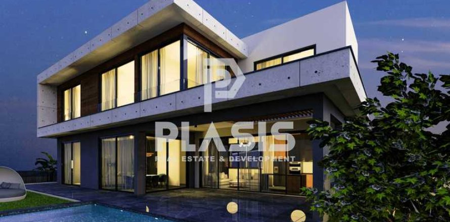 3 dormitorios Villa en Germasogeia, Cyprus No. 101694