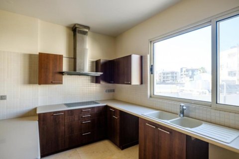 3 dormitorios Apartment en Limassol, Cyprus No. 106923 11