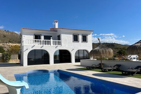 4 bedrooms House in Villajoyosa, Spain No. 124733