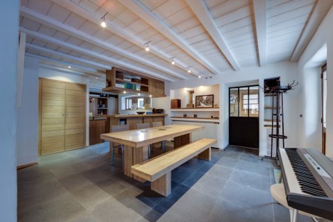 4 chambres Appartement à Val-d'Isère, France No. 99887 3