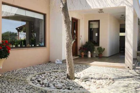 5 bedrooms House in Pano Deftera, Cyprus No. 30484 2