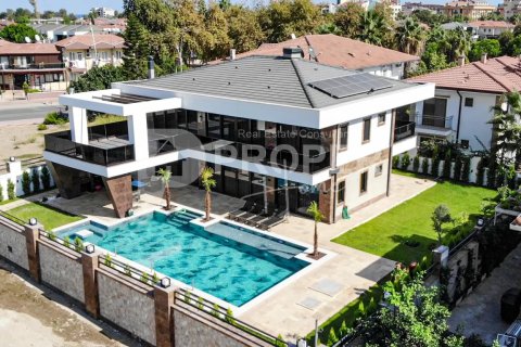 7 rooms Villa in Giong Trom, Vietnam No. 11692 1