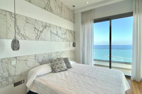 3 bedrooms Apartment in Limassol, Cyprus No. 106001 8