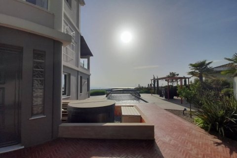 7 bedrooms Villa in Thessaloniki, Greece No. 52013 1