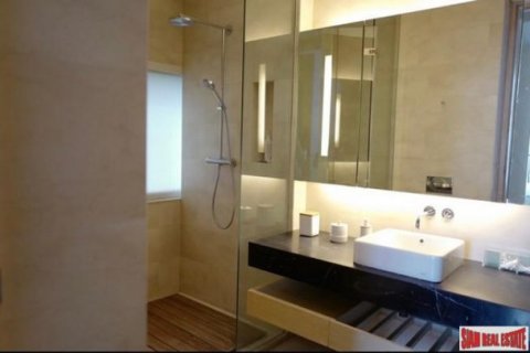 2 bedrooms Apartment in Bangkok, Thailand No. 96084 2