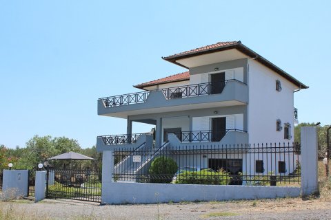 5 rooms House in Methoni, Greece No. 55913 2