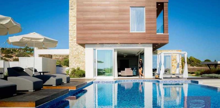 3 bedrooms Villa in Ayia Napa, Cyprus No. 71020