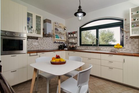 4 bedrooms House in Chania, Greece No. 78466 3