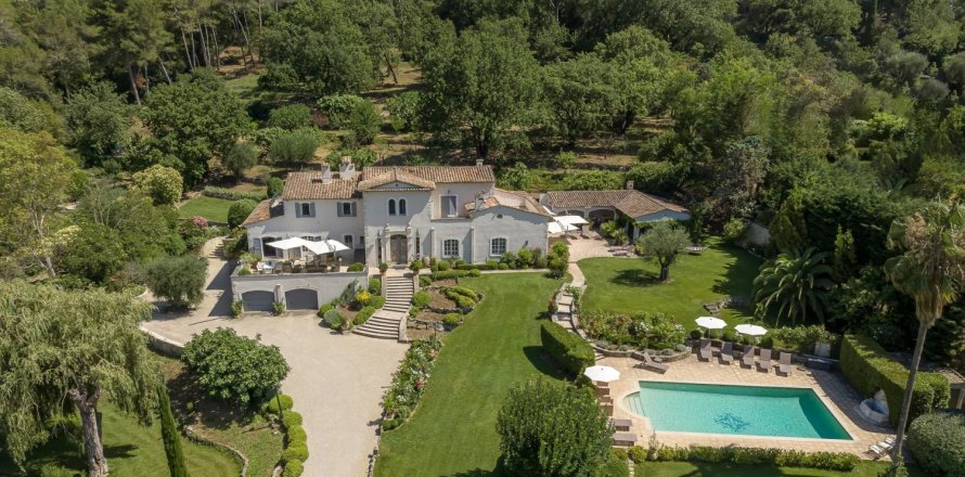 8 dormitorios Villa en Valbonne, France No. 78323