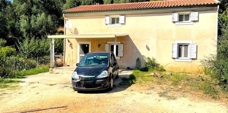 Дом с 3 спальнями в Керкира, Греция №55428