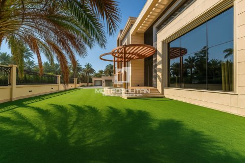 6 dormitorios Villa en Emirates Hills, UAE No. 93775