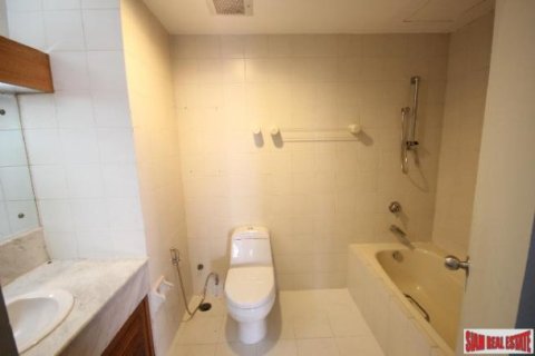 3 bedrooms Apartment in Bangkok, Thailand No. 97108 15