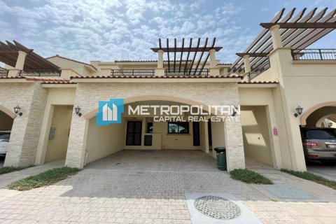 3 bedrooms Townhouse in Abu Dhabi, UAE No. 113357
