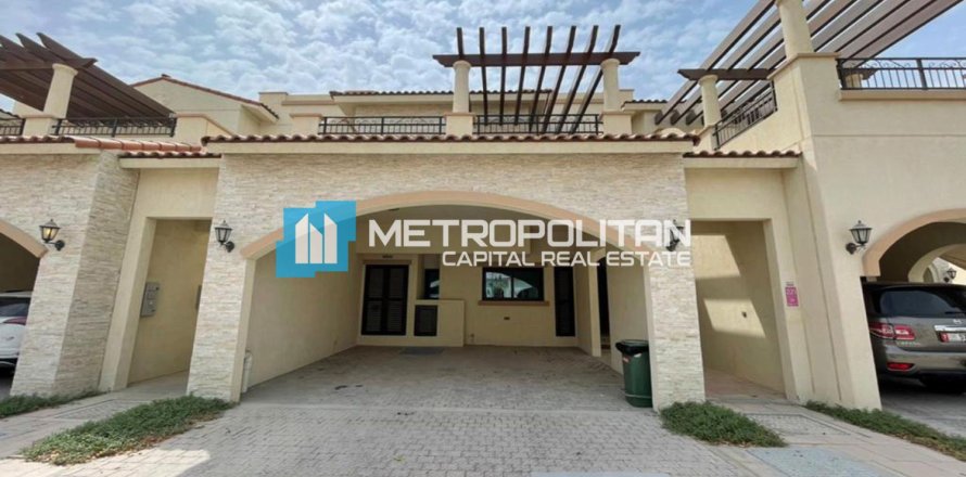 3 dormitorios Townhouse en Abu Dhabi, UAE No. 113357