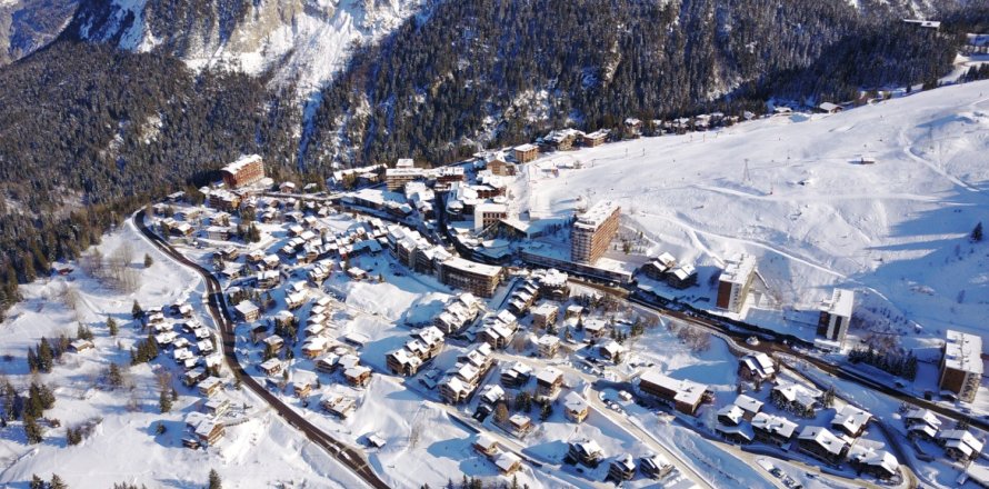 3 chambres Appartement à Courchevel, France No. 99504