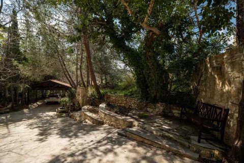 7 bedrooms Villa in Kritou Tera, Cyprus No. 100323 2