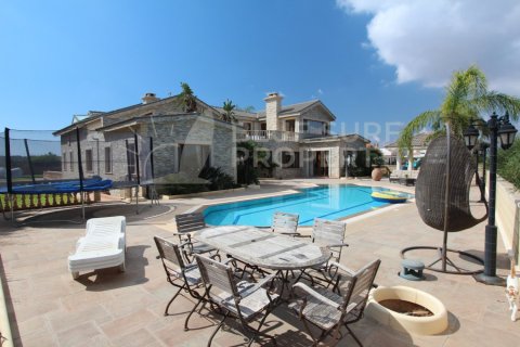 6 bedrooms Villa in Protaras, Cyprus No. 36590 1