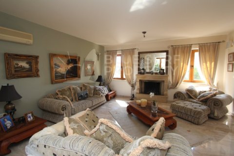 6 bedrooms Villa in Protaras, Cyprus No. 36590 2