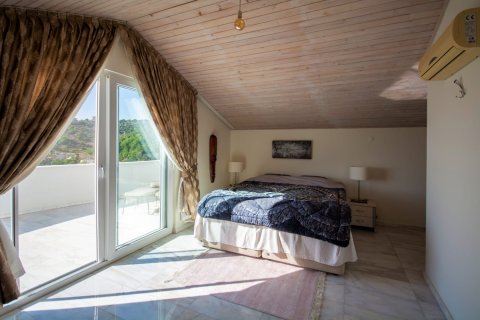 4 bedrooms Villa in Ninh Kieu, Vietnam No. 13273 13