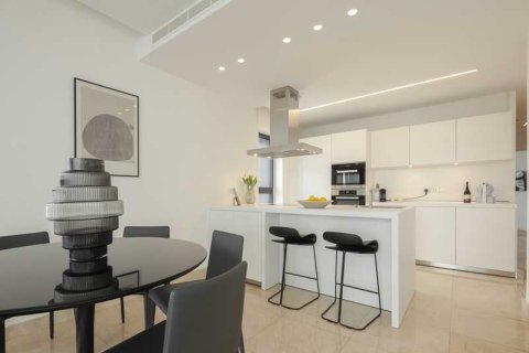 3 chambres Appartement à Nicosia, Cyprus No. 32498 2