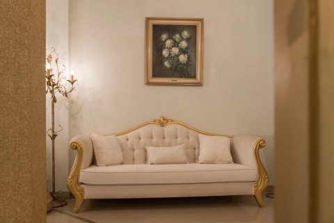 3 bedrooms Apartment in Athens, Greece No. 108999 1