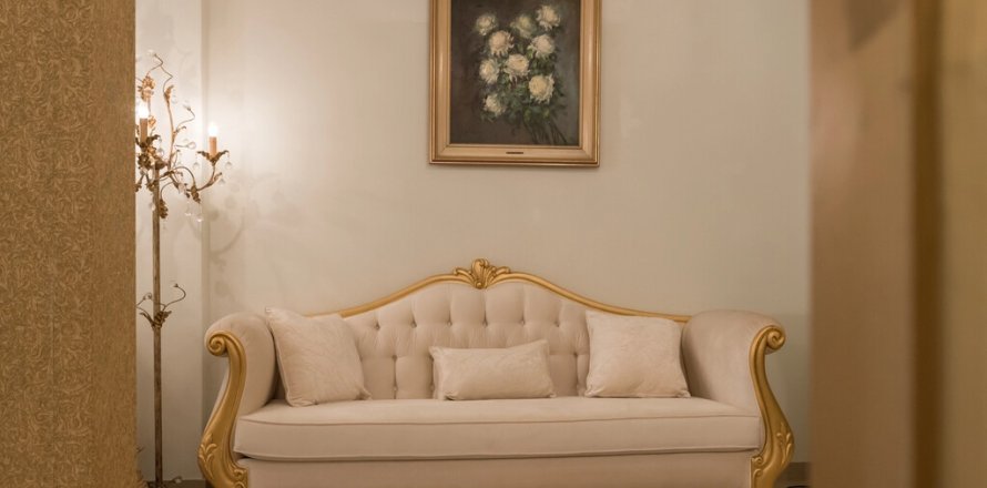 3 bedrooms Apartment in Athens, Greece No. 108999