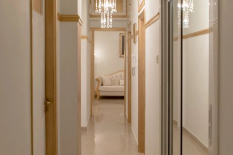 3 bedrooms Apartment in Athens, Greece No. 108999 2