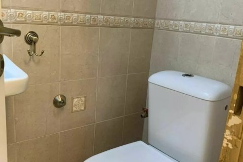 3 bedrooms Apartment in Athens, Greece No. 108999 17