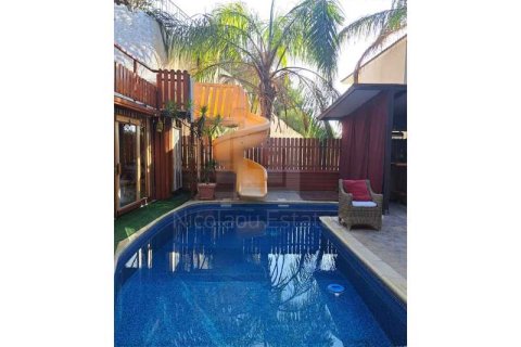 5 bedrooms House in Limassol, Cyprus No. 71659 16