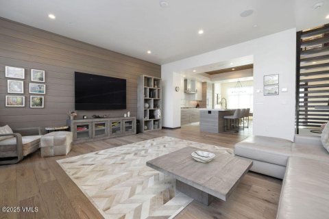 3 bedrooms Townhouse in Avon, USA No. 104536 4