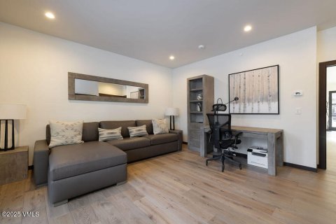 3 bedrooms Townhouse in Avon, USA No. 104536 7