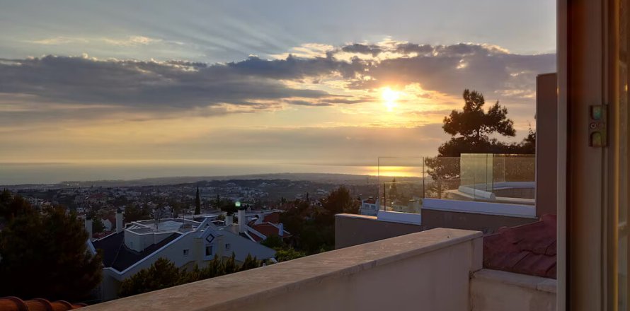 10 rooms Villa in Panorama, Greece No. 116884